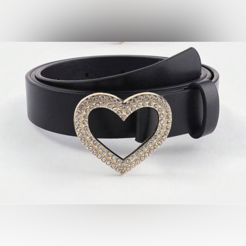 Black Vegan Leather Heart Shape Buckle Belt
